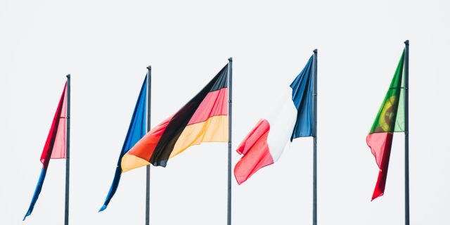Flaggen verschiedener Nationen